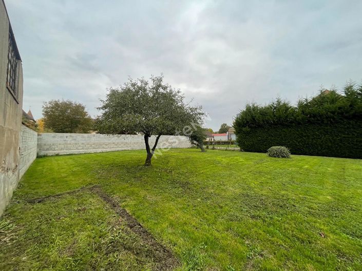 Image No.3-5 Bed House for sale