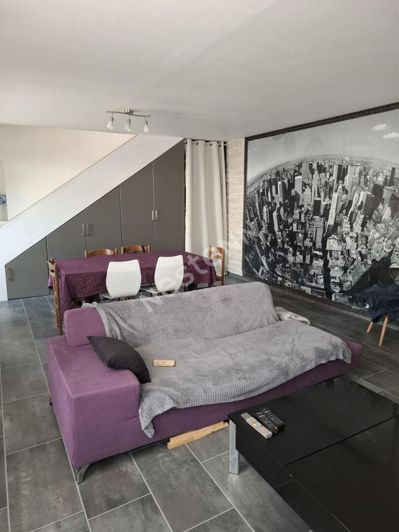 Image No.17-3 Bed House for sale