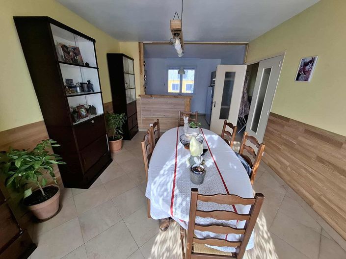 Image No.7-3 Bed House for sale
