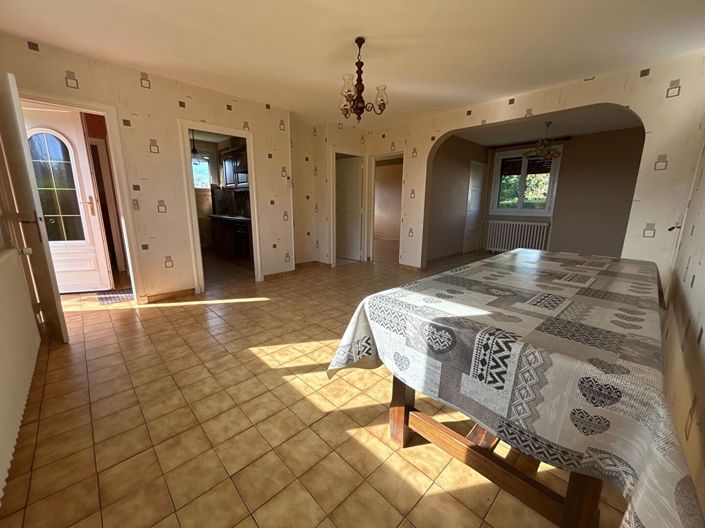 Image No.6-3 Bed House for sale