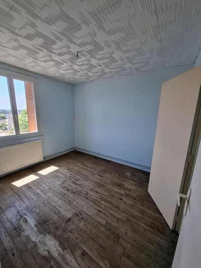 Image No.10-2 Bed Apartment for sale