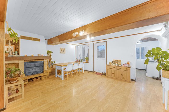 Image No.2-2 Bed House for sale