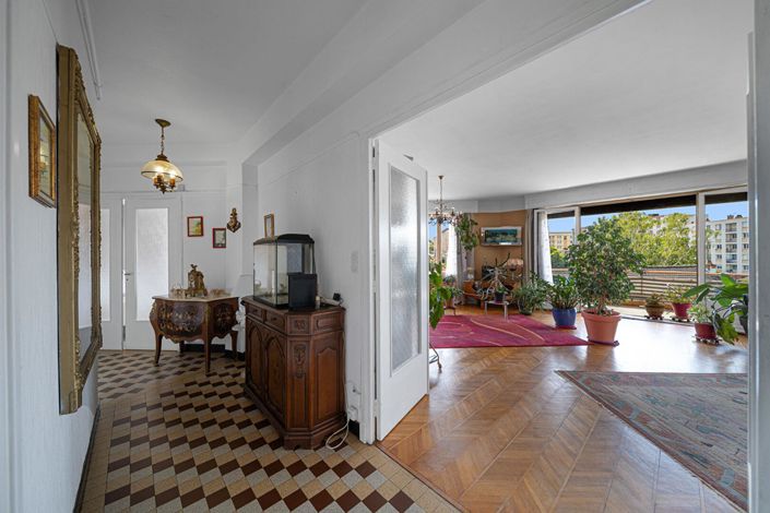 Image No.2-3 Bed Apartment for sale