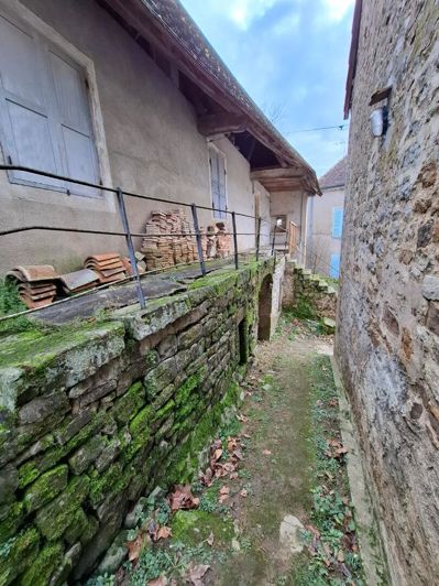 Image No.18-2 Bed House for sale
