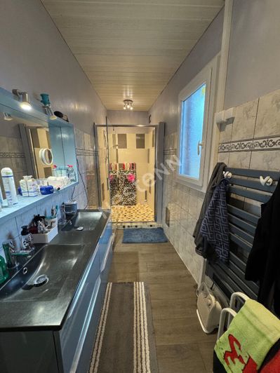 Image No.7-5 Bed House for sale