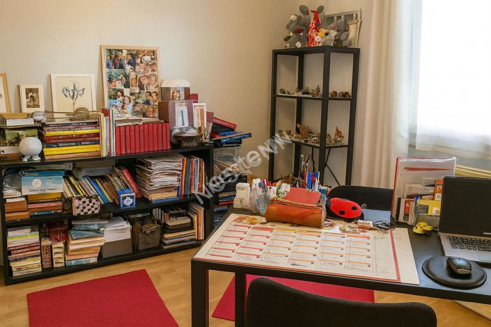 Image No.9-3 Bed House for sale