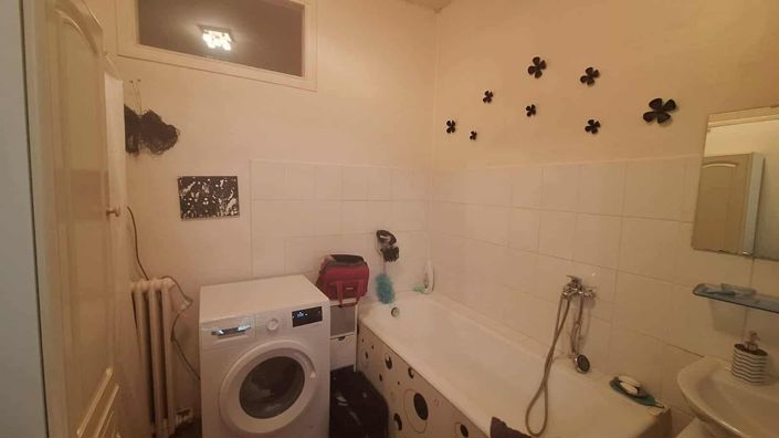 Image No.7-6 Bed House for sale