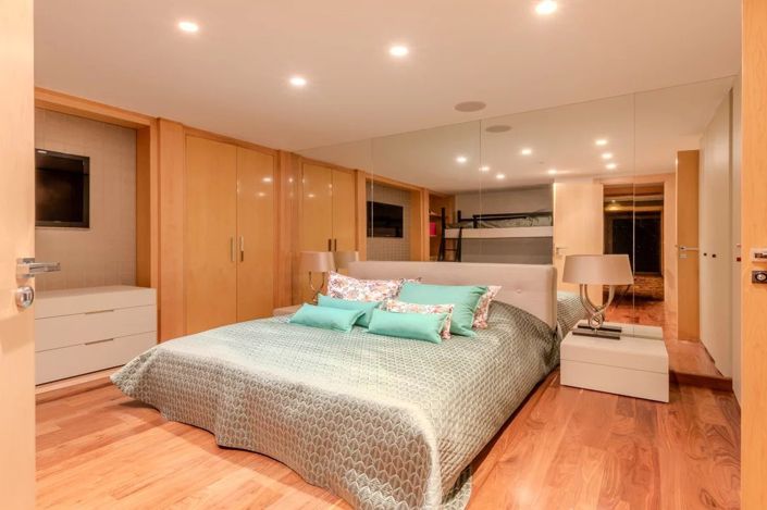 Image No.17-5 Bed House for sale