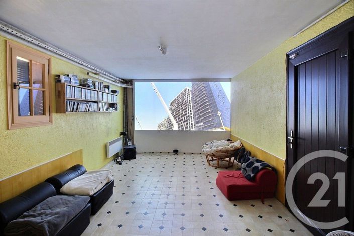 Image No.13-6 Bed House for sale