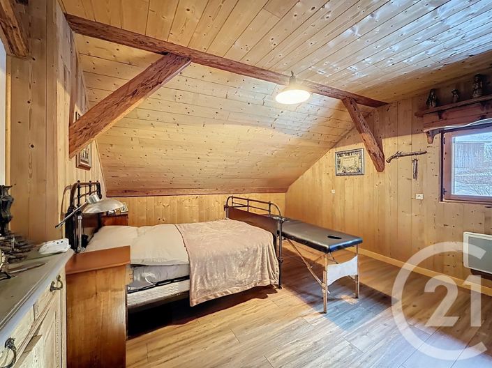 Image No.11-6 Bed House for sale