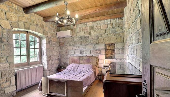 Image No.22-7 Bed House for sale