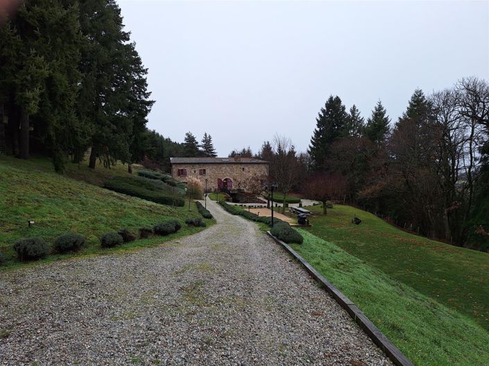 Image No.9-7 Bed House for sale