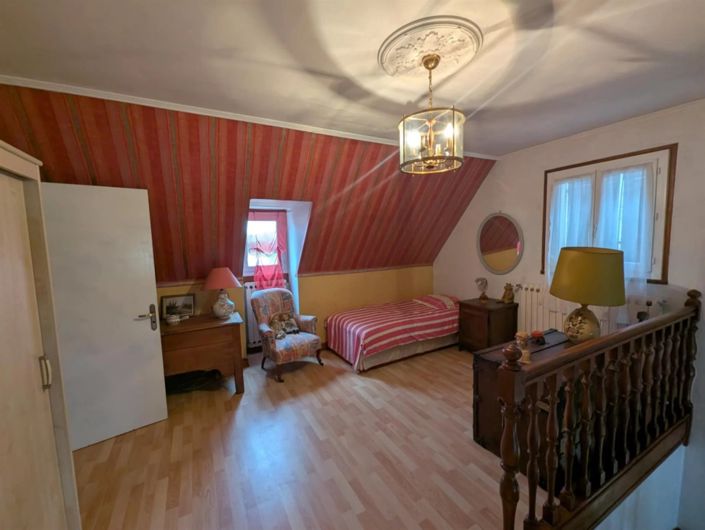 Image No.13-4 Bed House for sale