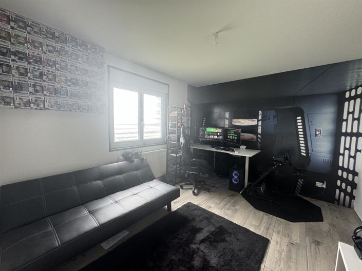 Image No.9-3 Bed House for sale