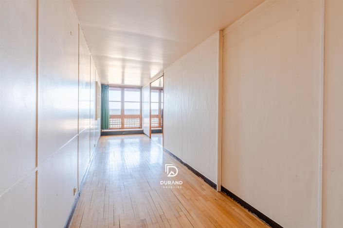 Image No.18-3 Bed Apartment for sale