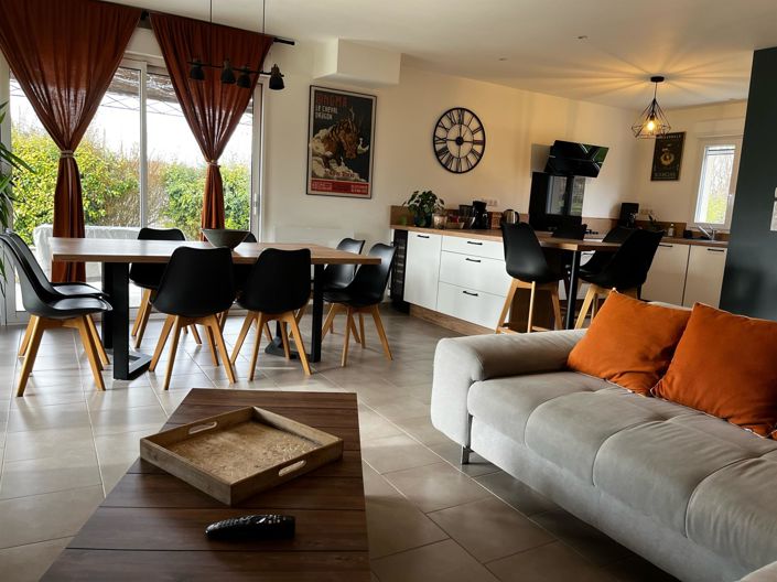 Image No.4-5 Bed House for sale