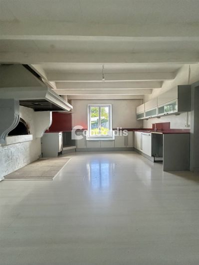 Image No.2-4 Bed House for sale