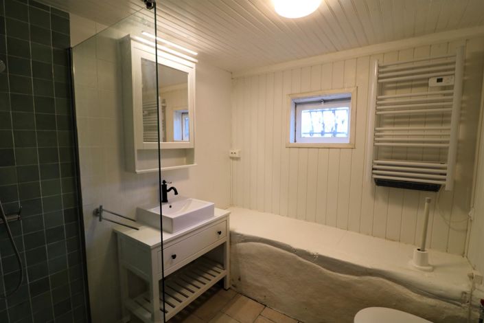 Image No.41-2 Bed House for sale