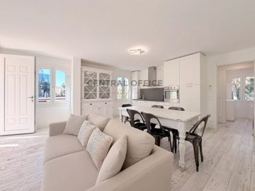 aaqky8s0xa30khqb9