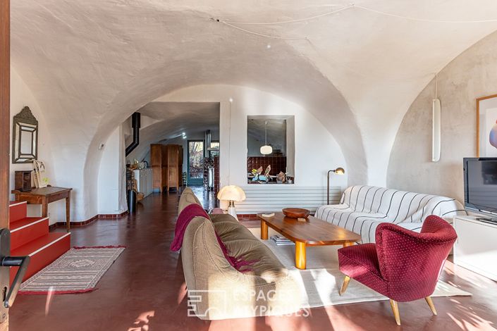 Image No.6-5 Bed Property for sale