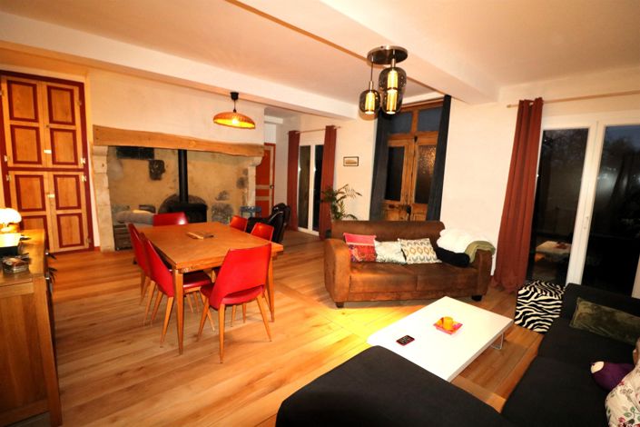 Image No.25-5 Bed House for sale