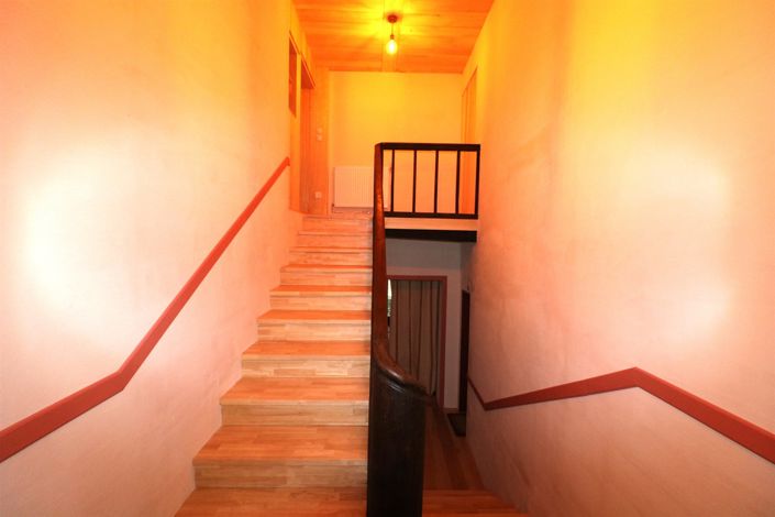 Image No.32-5 Bed House for sale