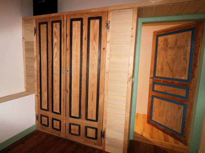 Image No.45-5 Bed House for sale