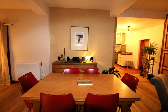 Image No.6-5 Bed House for sale
