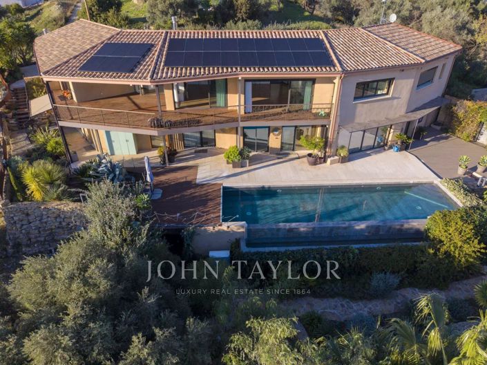 Image No.7-7 Bed House for sale