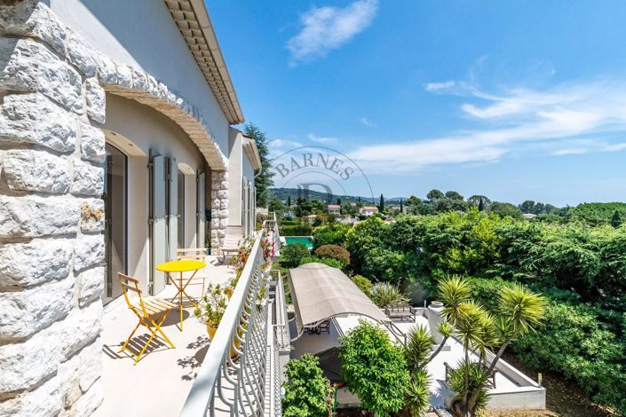 Image No.3-5 Bed House for sale