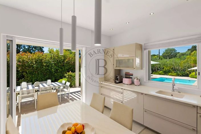 Image No.4-4 Bed House for sale
