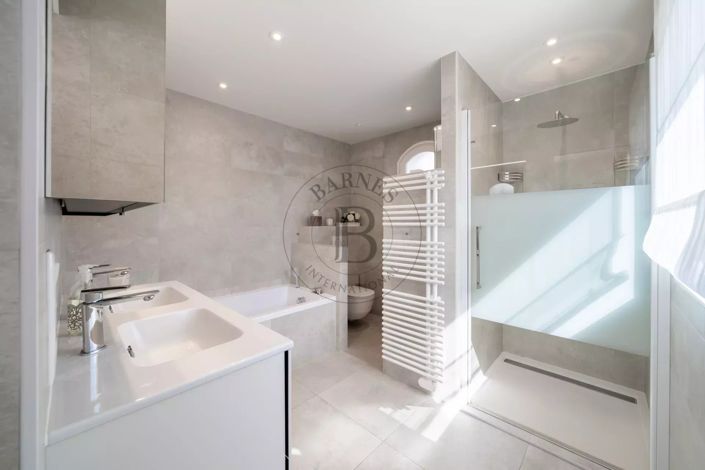 Image No.7-4 Bed House for sale