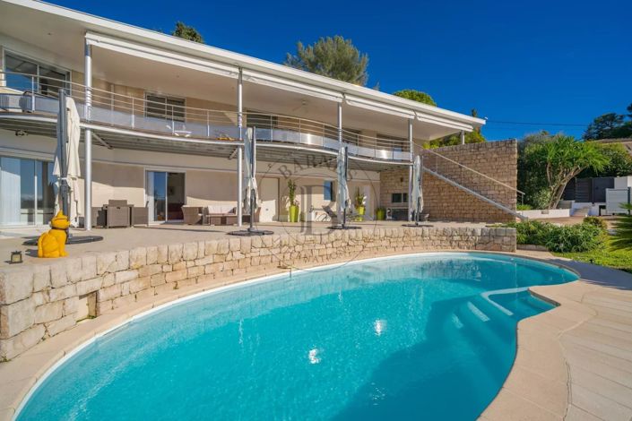 Image No.7-4 Bed House for sale