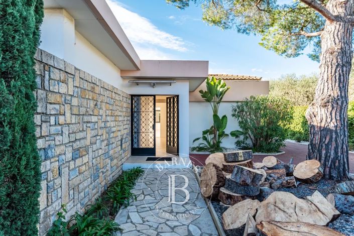 Image No.3-3 Bed House for sale