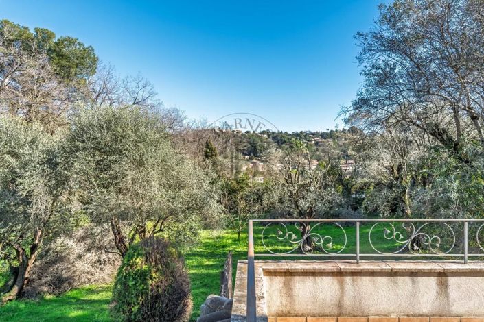 Image No.10-5 Bed House for sale