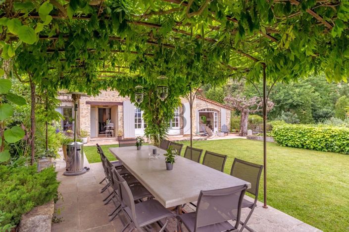 Image No.7-5 Bed House for sale
