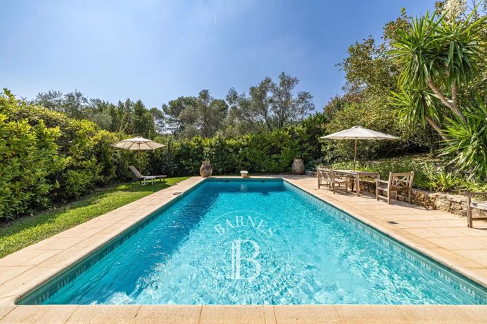 Image No.8-4 Bed House for sale