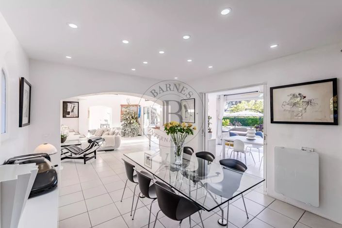Image No.5-4 Bed House for sale