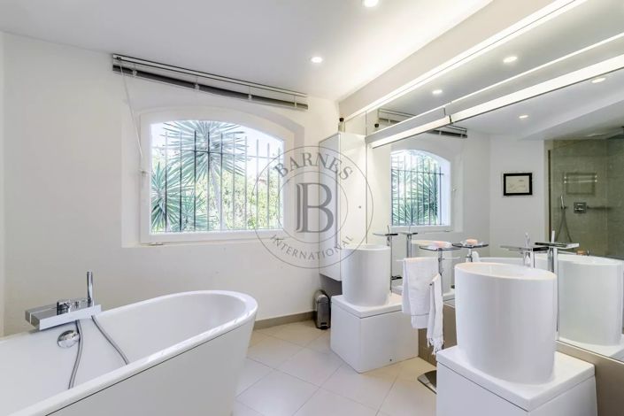 Image No.7-4 Bed House for sale