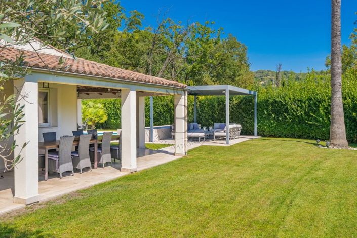 Image No.9-5 Bed House for sale