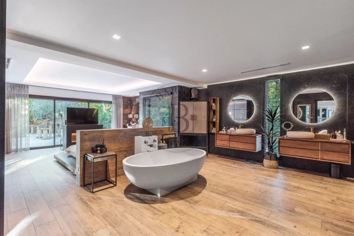 Image No.6-6 Bed House for sale