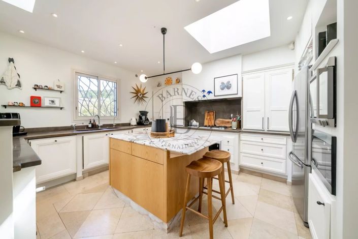 Image No.4-5 Bed House for sale