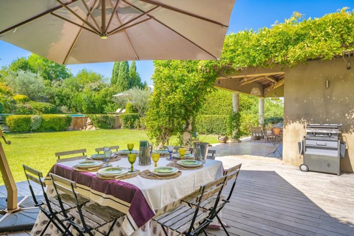 Image No.6-5 Bed House for sale