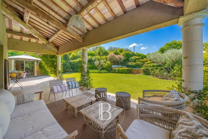 Image No.7-5 Bed House for sale
