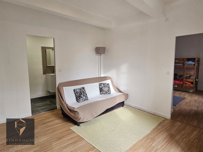 Image No.8-3 Bed House for sale