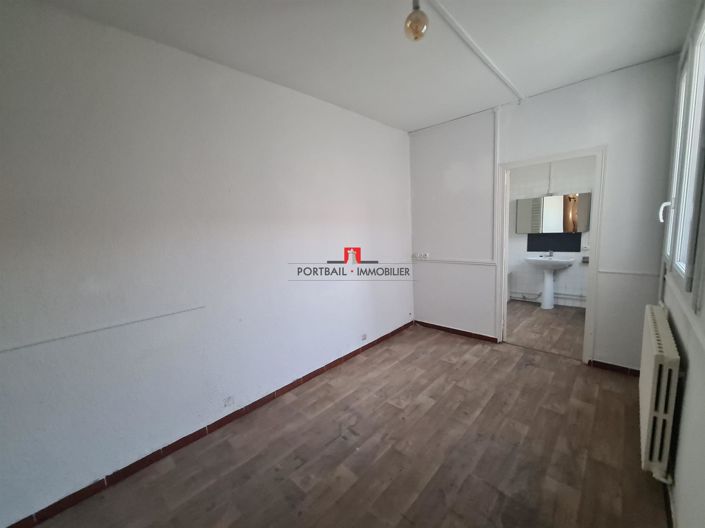 Image No.3-1 Bed House for sale
