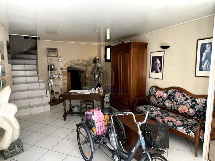 Image No.14-3 Bed House for sale