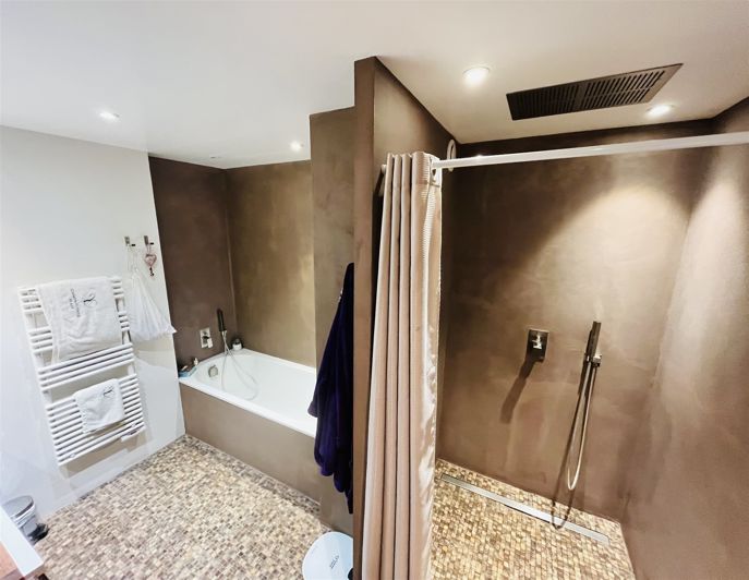 Image No.16-2 Bed Apartment for sale