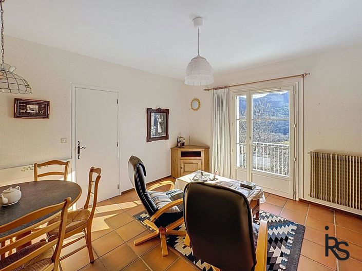Image No.11-4 Bed House for sale
