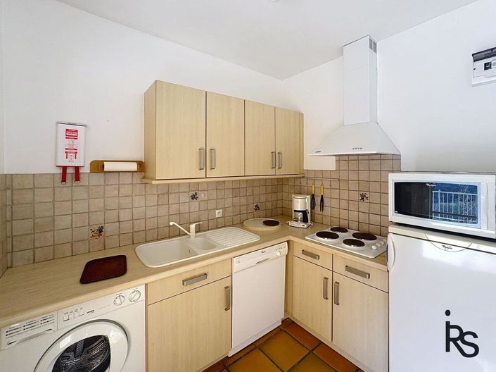 Image No.12-4 Bed House for sale